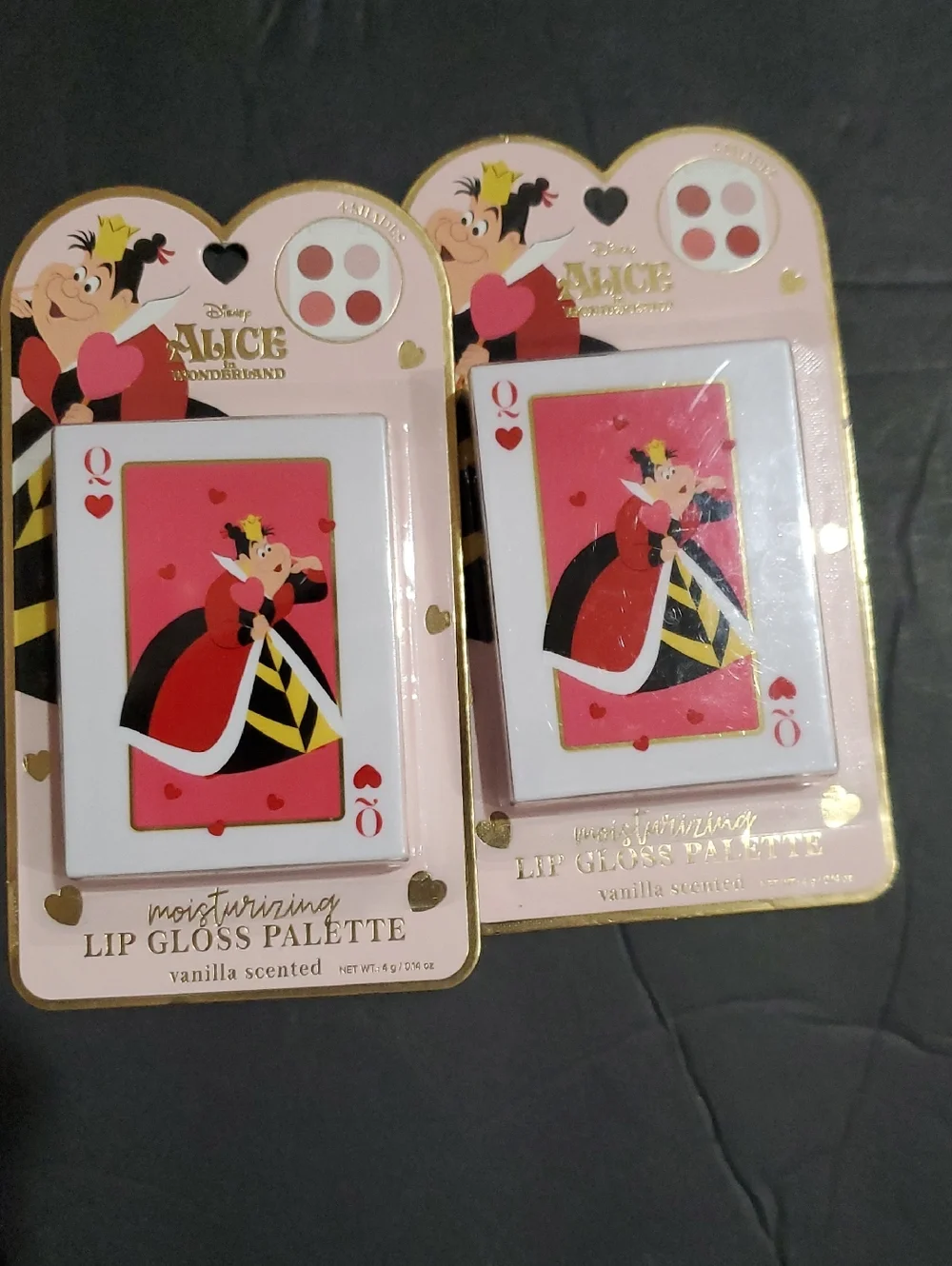 Disney's Alice in Wonderland Queen of hearts vanilla scent lip gloss palette new